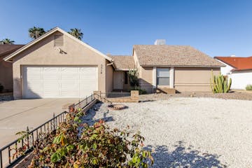 5514 W Joan de Arc Ave Glendale, AZ 85304